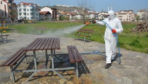 İzmit’te yüzlerce nokta korona virüse karşı ilaçlandı