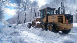 Kartepe'de kar kalınlığı 66 santime ulaştı