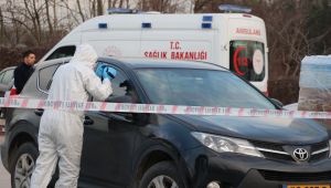 Kocaeli’de yabancı plakalı araçta ölü bulunan şahısta korona şüphesi