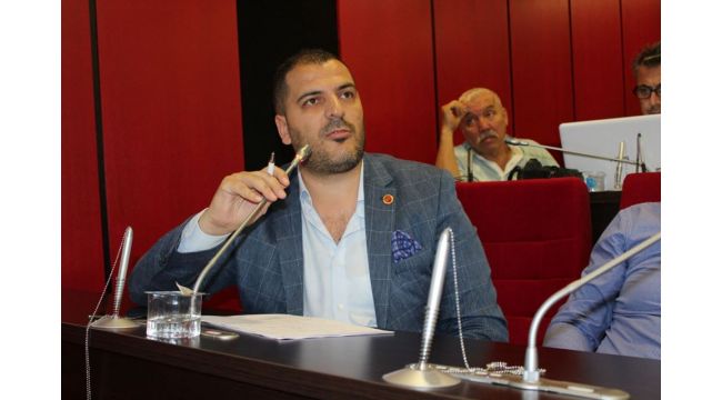 Meclis üyesinden sokağa çıkma yasağına destek