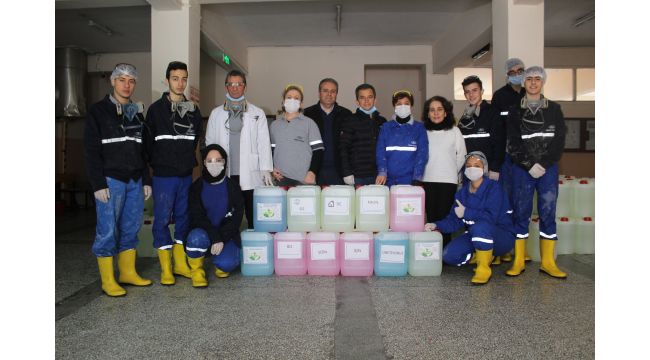 Meslek lisesi öğrencileri 100 ton dezenfektan üretti