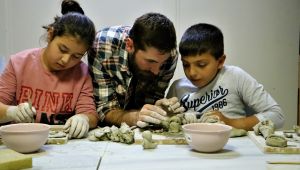 Minikler hünerlerini çamurda sergiliyor