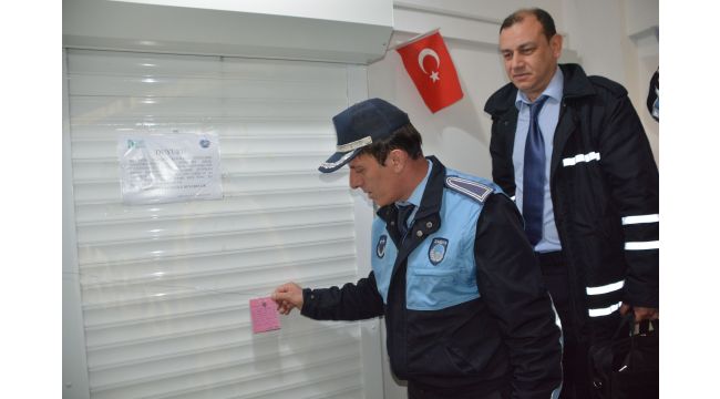 Rahatsızlık verecek şekilde broşür dağıtan 2 iş yeri kapatıldı