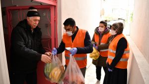 ‘Vefa’ ekipleri yaşlılara hizmet vermeyi sürdürüyor