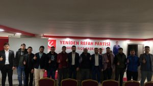 Yeniden Refahlı gençler ilk divanını yaptı