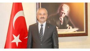 Zinnur Büyükgöz 3 aylık maaşını bağışladı