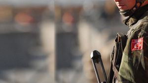 Askerlik süresi 1 ay uzatıldı