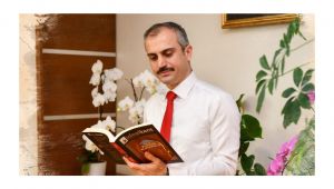 Başkan Çiftçi’den evde kalan gençlere kitap