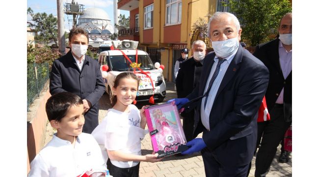 Büyükgöz’den çocuklara 23 Nisan hediyeleri