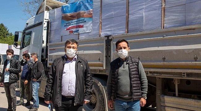 CHP Çayırova 1 tır dolusu yardım dağıttı