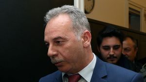 CHP'li eski ilçe yöneticisi ateş püskürerek partisinden istifa etti