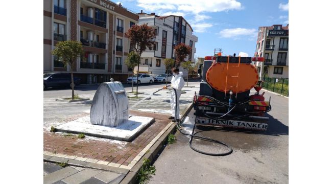 Çöp konteynerleri dezenfekte ediliyor