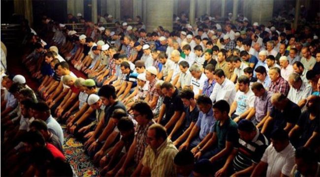 Diyanet'ten teravih namazı açıklaması