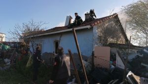 Gebze'de çıkan yangın 5 kişilik aileyi evinden etti