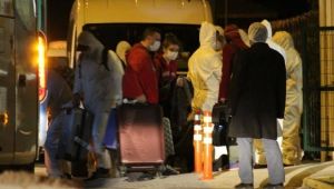 İngiltere’den dönen 311 vatandaş Kocaeli’nde getirildi