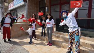 İzmitli çocuklara 23 Nisan coşkusu bando takımı ile yaşatıldı