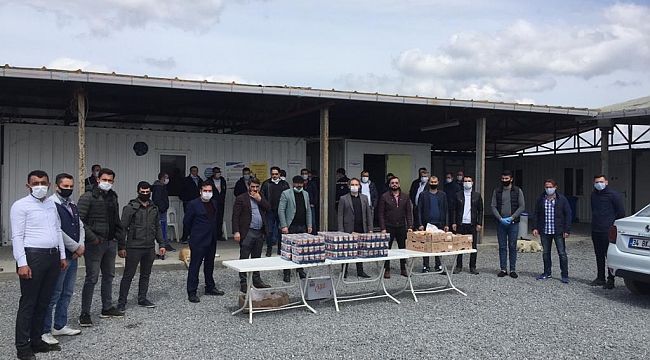 Kadıllı ve Cumaköylü gençlerden sağlık çalışanlarına jest