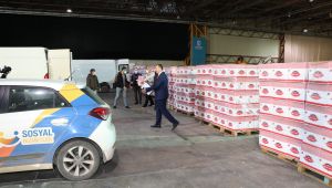 Kocaeli’de ihtiyaç sahiplerine 105 bin kolilik gıda yardımı