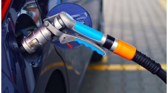 LPG'ye dev indirim, benzine yine zam beklentisi!