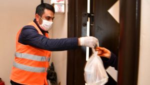 Ramazan’da ihtiyaç sahiplerine sıcak yemek servisi