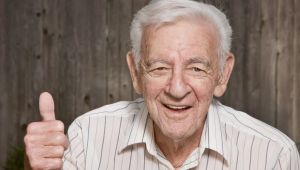 65 yaş için sokağa çıkma saatleri değişti