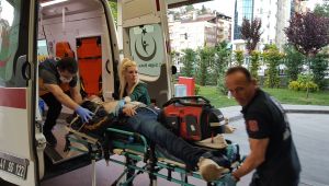 Aracın çarptığı motosiklet sürücüsü ağır yaralandı