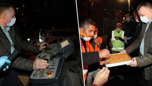 Büyükakın'dan gece çalışanlarına baklava ikramı