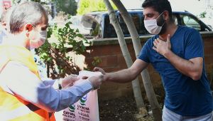 Çayırova’da üretilen 300 bin maske dağıtıldı