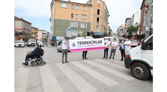 Sosyal deneyle engellilere dikkat çektiler