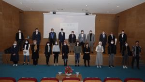 Dilovası’nda kızlar ödülleri sildi süpürdü