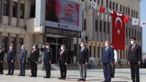 Dilovası’nda sosyal mesafeli anma töreni