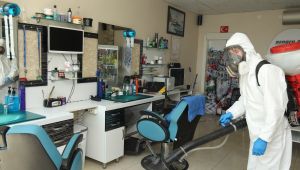 Gebze’de berberler ve kuaförler dezenfekte ediliyor