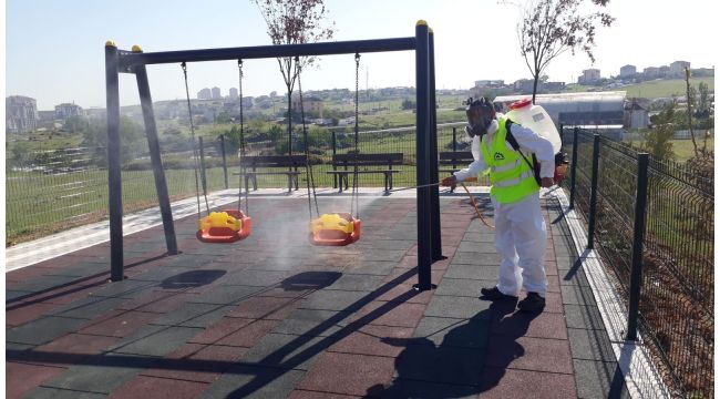 Gebze’de parklar çocuklar için dezenfekte ediliyor