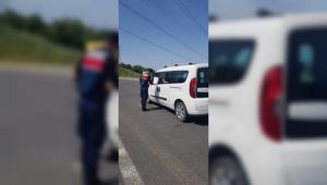 Kocaeli’de aranan 4 kişi jandarma denetimine takıldı