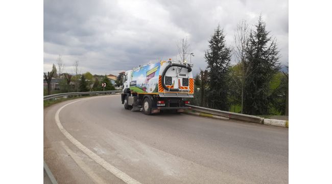 Kocaeli’de yollar düzenli olarak temizleniyor