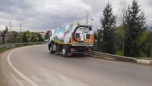 Kocaeli’de yollar düzenli olarak temizleniyor