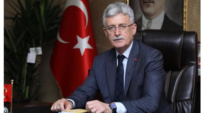Mehmet Ellibeş Anneler Günü'nü kutladı
