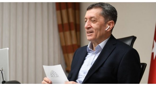 Milli Eğitim Bakanı duyurdu! LGS'ye hazırlananlar için 1000 soruluk paket