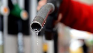 Motorine bu gece yarısından itibaren indirim geliyor