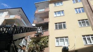 5 katlı binada çıkan yangın paniğe neden oldu