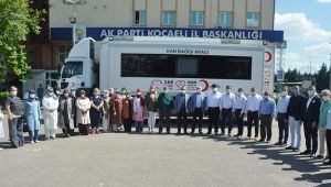 AK Parti Kocaeli, kan bağışı yaptı