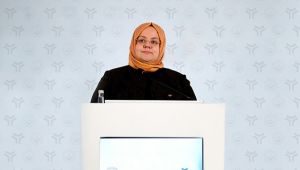 Bakan Selçuk: 'Hem şiddet mağduru kadının hem çocuğunun yanındayız'