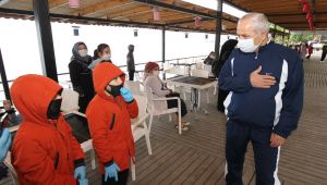 Büyükgöz Çocuklara Bisiklet Hediye Etti