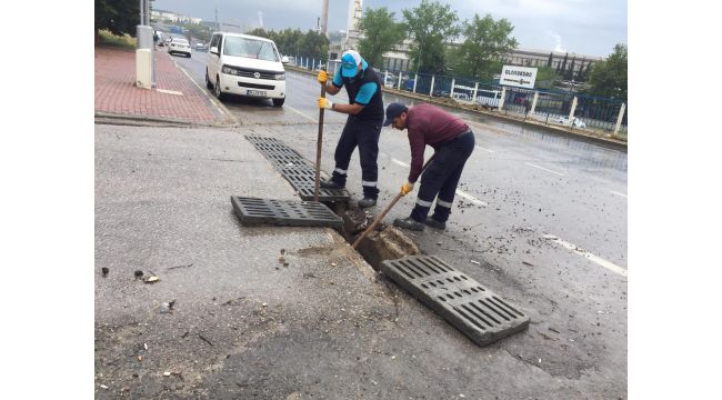 Büyükşehir'den sel ve su taşkınlara anında müdahale
