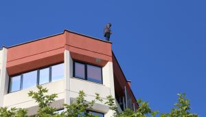 İzmit'te intihar girişimi