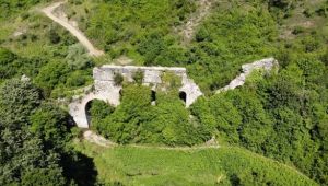 Kocaeli'de bin 800 yıllık tarih ayakta kalmak için direniyor