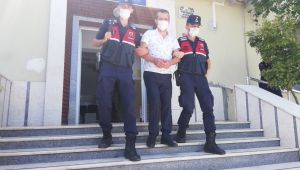 Kocaeli’de serbest kalan şahıs Sakaryalı çifti dolandırdı