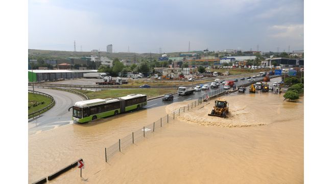 Sele teslim olan Dilovası'nda tahliye devam ediyor