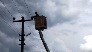 Şiddetli yağış ve dolu SEDAŞ’a engel olmadı