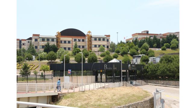 Sınav sistemi çöken üniversite, sosyal medyada gündem oldu